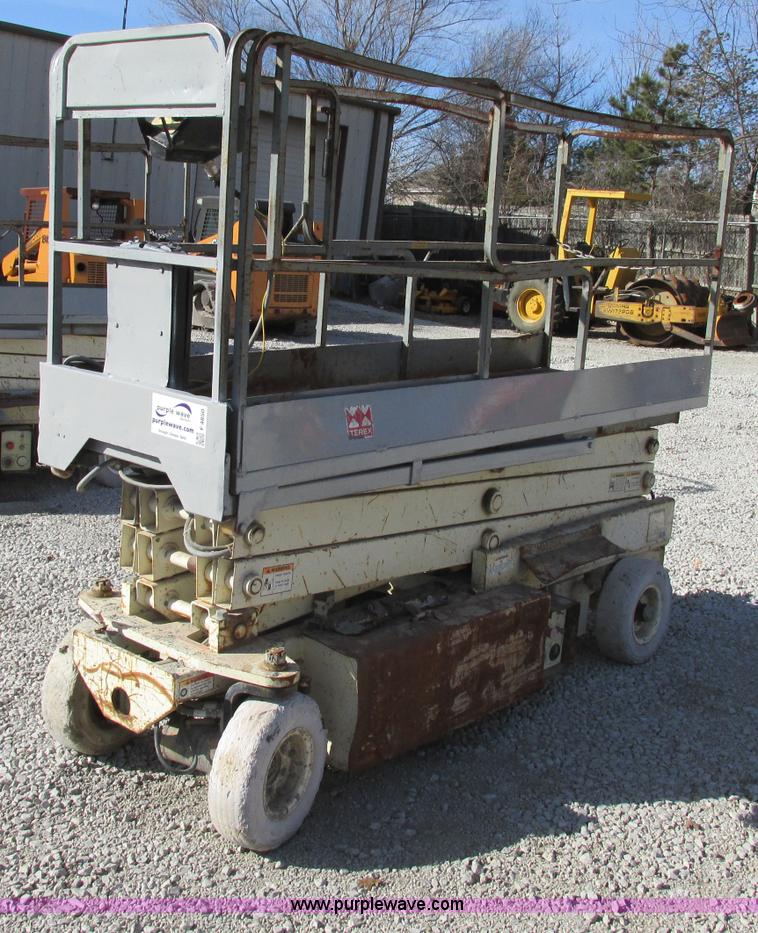 image for item F4850 Terex TS20 scissor lift