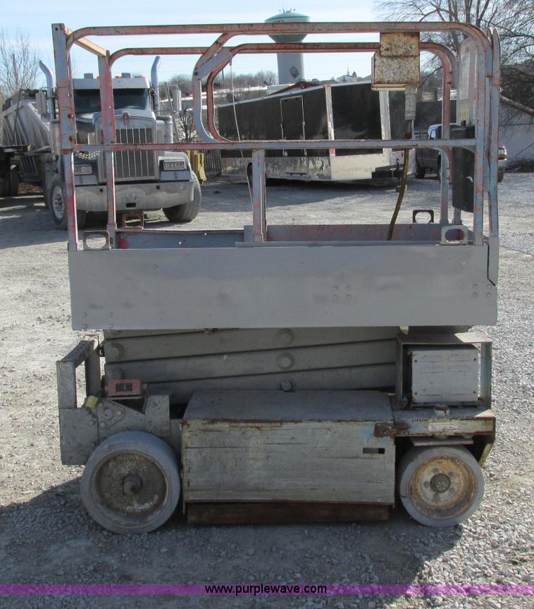image for item F4851 Mec 193ZES scissor lift