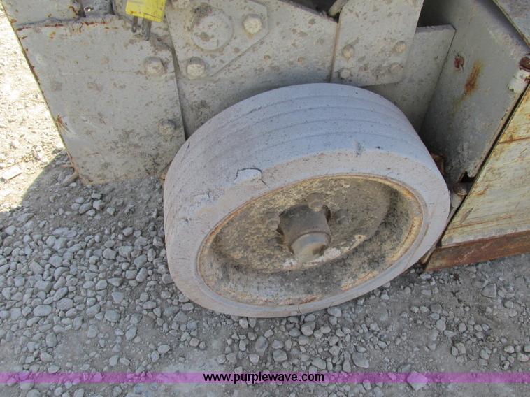 image for item F4851 Mec 193ZES scissor lift