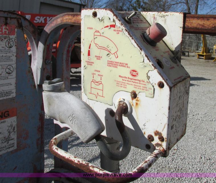 image for item F4851 Mec 193ZES scissor lift