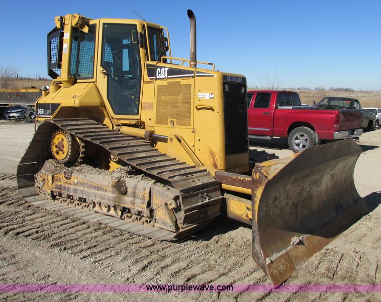 image for item F4853 2004 Caterpillar D5N LGP dozer