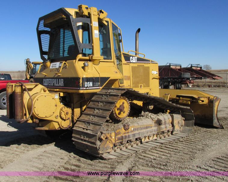 image for item F4853 2004 Caterpillar D5N LGP dozer