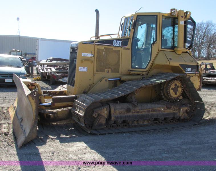 image for item F4853 2004 Caterpillar D5N LGP dozer