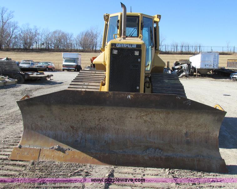 image for item F4853 2004 Caterpillar D5N LGP dozer