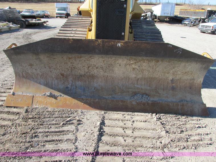 image for item F4853 2004 Caterpillar D5N LGP dozer