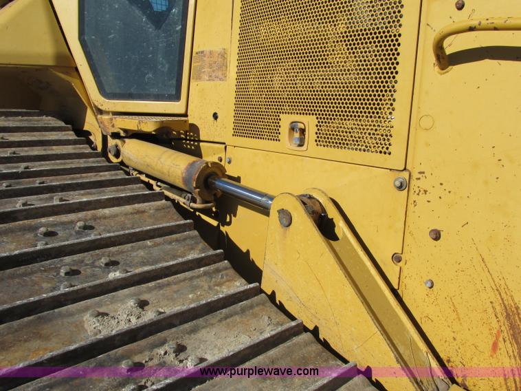 image for item F4853 2004 Caterpillar D5N LGP dozer