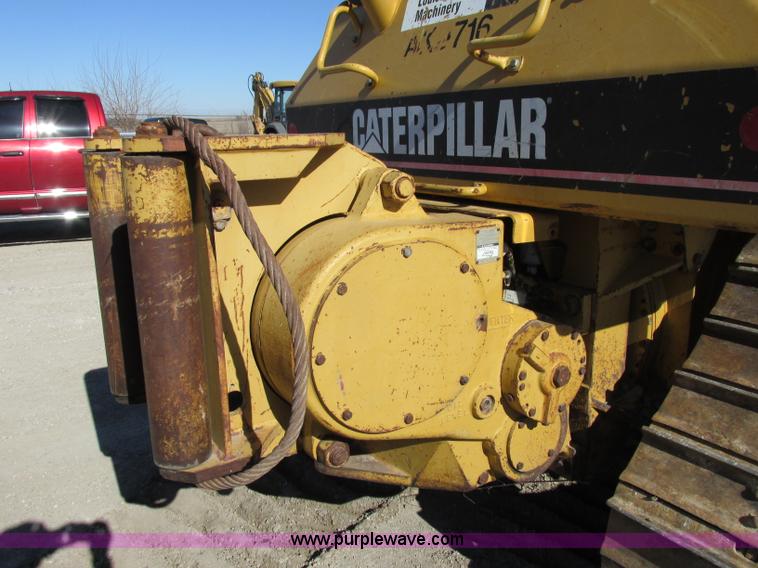 image for item F4853 2004 Caterpillar D5N LGP dozer