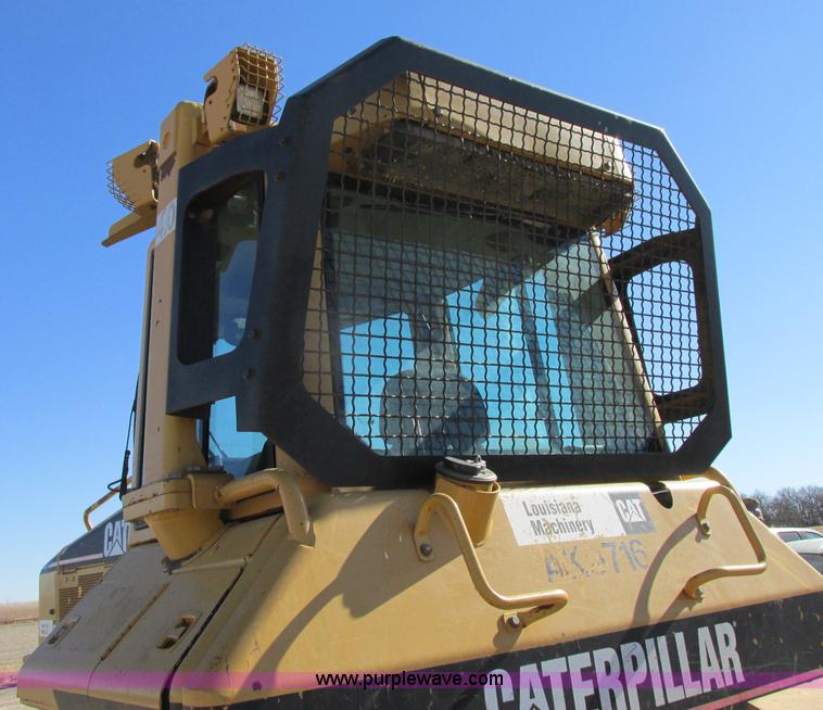 image for item F4853 2004 Caterpillar D5N LGP dozer