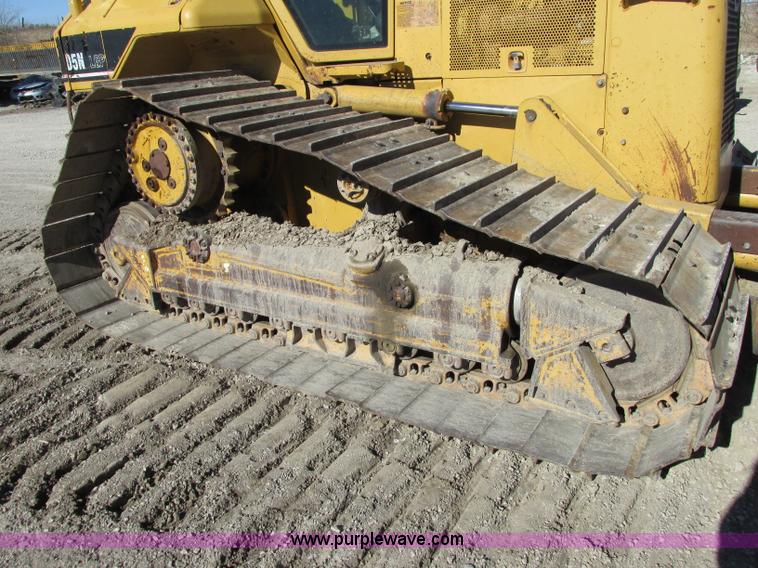 image for item F4853 2004 Caterpillar D5N LGP dozer
