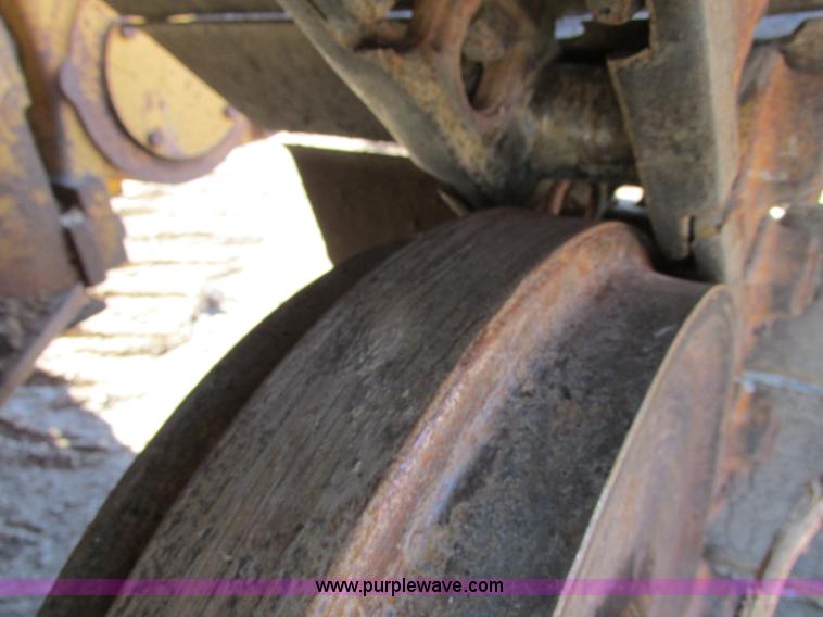 image for item F4853 2004 Caterpillar D5N LGP dozer