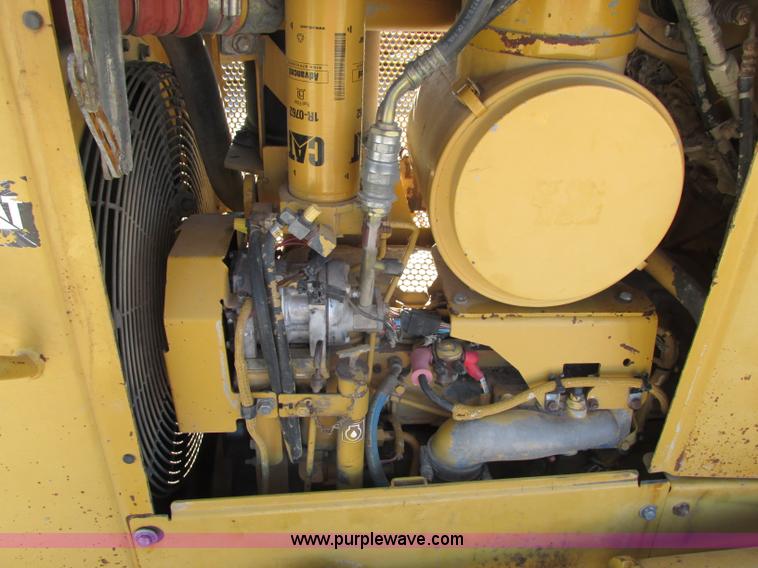 image for item F4853 2004 Caterpillar D5N LGP dozer