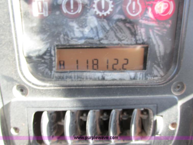 image for item F4853 2004 Caterpillar D5N LGP dozer