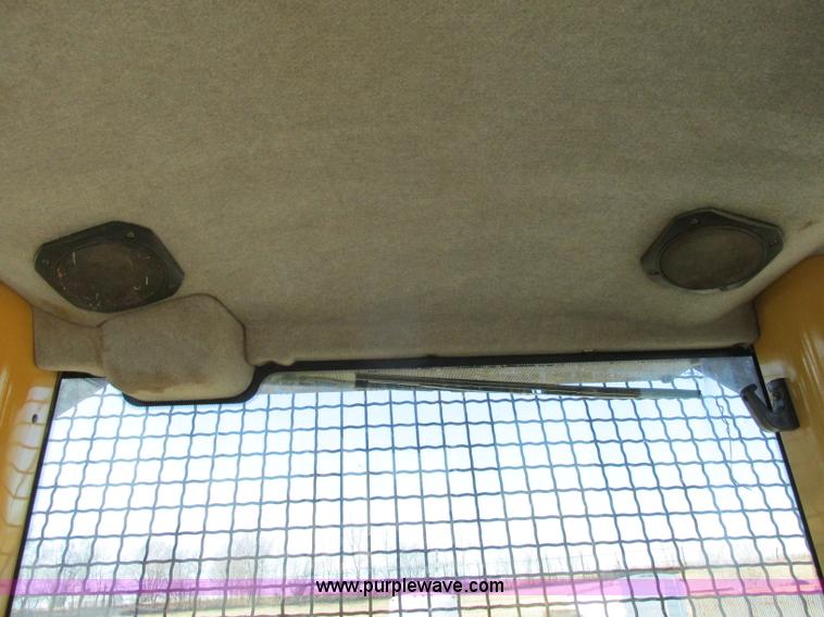 image for item F4853 2004 Caterpillar D5N LGP dozer