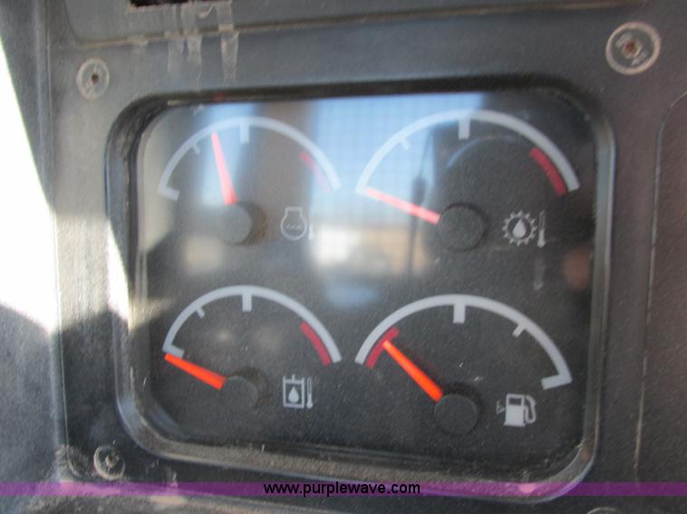 image for item F4853 2004 Caterpillar D5N LGP dozer