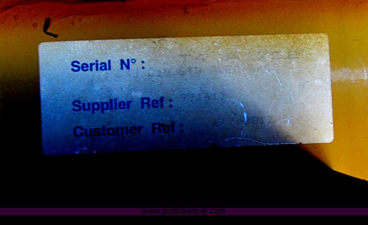 image for item F4853 2004 Caterpillar D5N LGP dozer