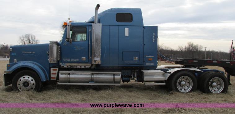 image for item F4854 1998 Western Star 4964EX semi truck