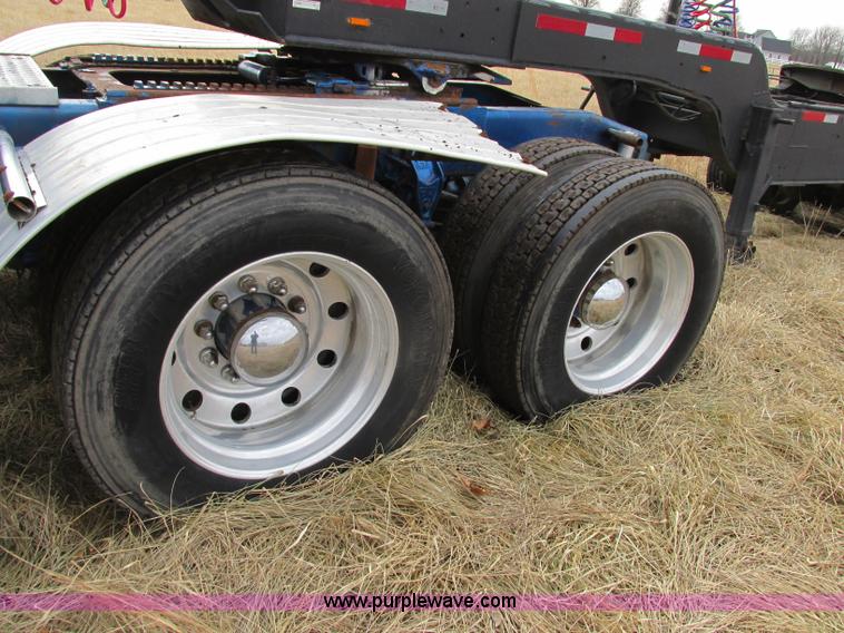 image for item F4854 1998 Western Star 4964EX semi truck