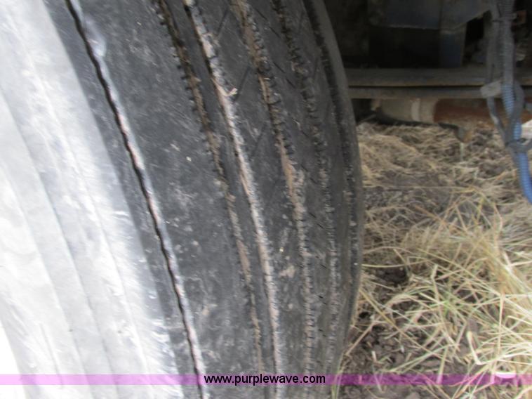 image for item F4854 1998 Western Star 4964EX semi truck