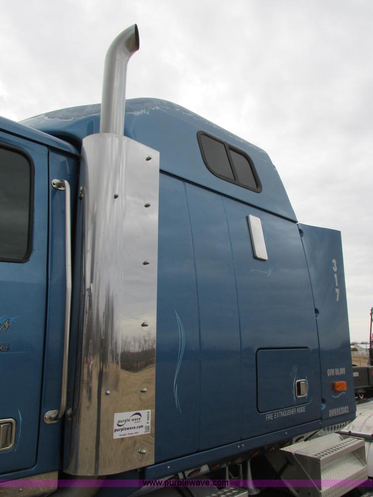 image for item F4854 1998 Western Star 4964EX semi truck