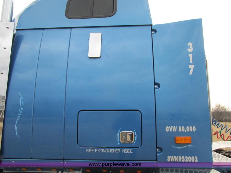 image for item F4854 1998 Western Star 4964EX semi truck