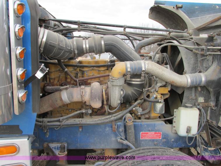image for item F4854 1998 Western Star 4964EX semi truck