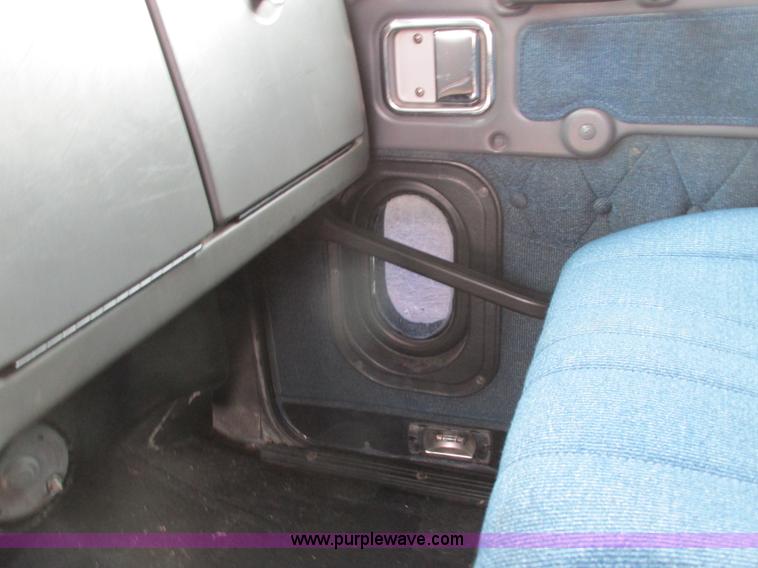 image for item F4854 1998 Western Star 4964EX semi truck