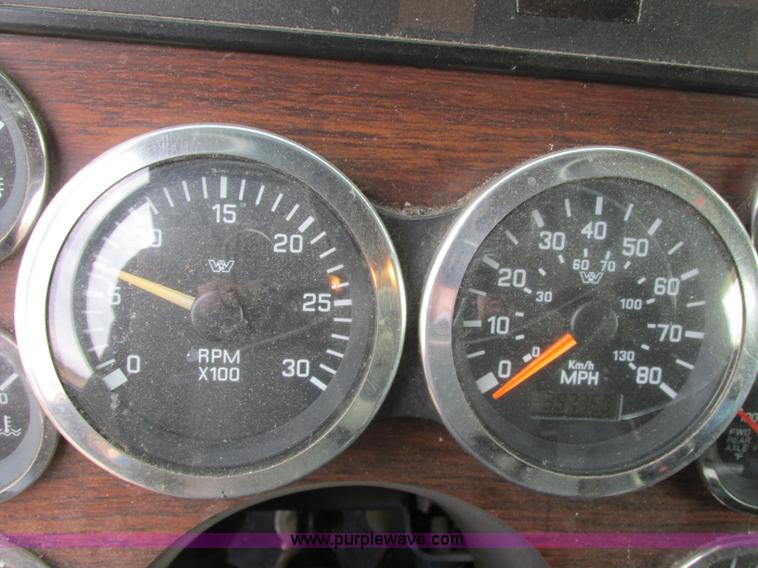 image for item F4854 1998 Western Star 4964EX semi truck