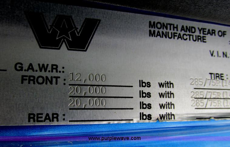 image for item F4854 1998 Western Star 4964EX semi truck