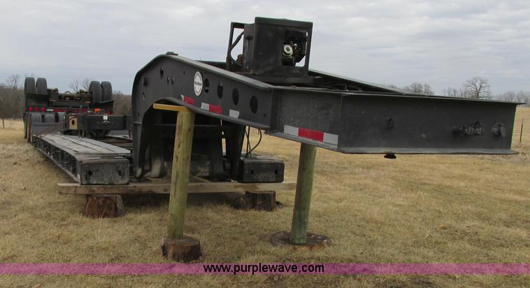 image for item F4857 2001 Fontaine TL50NEB triple axle trailer with stinger