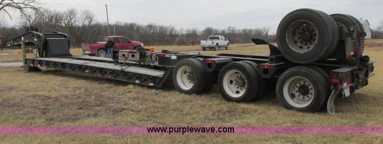 image for item F4857 2001 Fontaine TL50NEB triple axle trailer with stinger