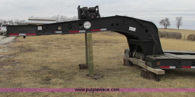 image for item F4857 2001 Fontaine TL50NEB triple axle trailer with stinger