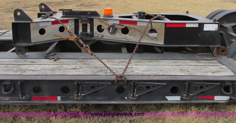 image for item F4857 2001 Fontaine TL50NEB triple axle trailer with stinger