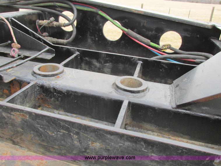 image for item F4857 2001 Fontaine TL50NEB triple axle trailer with stinger