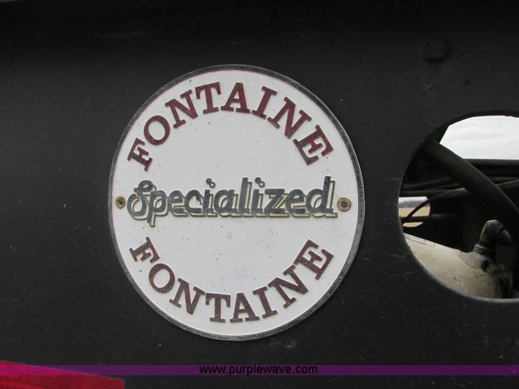 image for item F4857 2001 Fontaine TL50NEB triple axle trailer with stinger