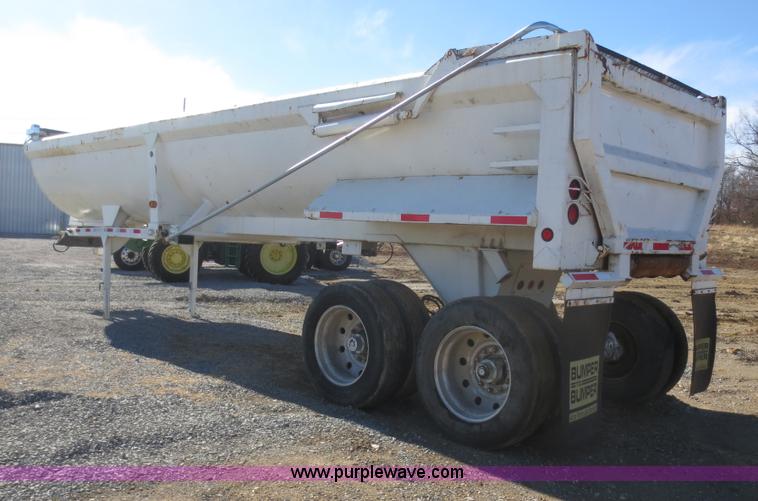 image for item F6648 2000 CPS 32' end dump trailer