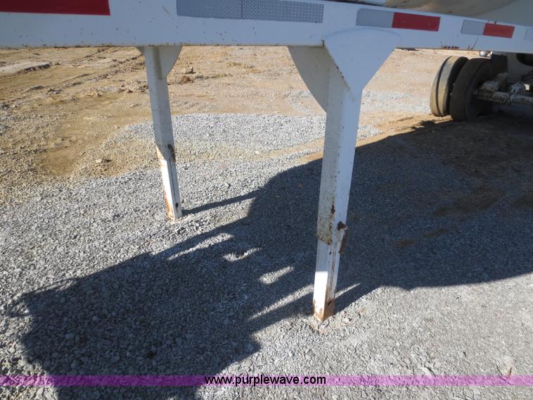 image for item F6648 2000 CPS 32' end dump trailer