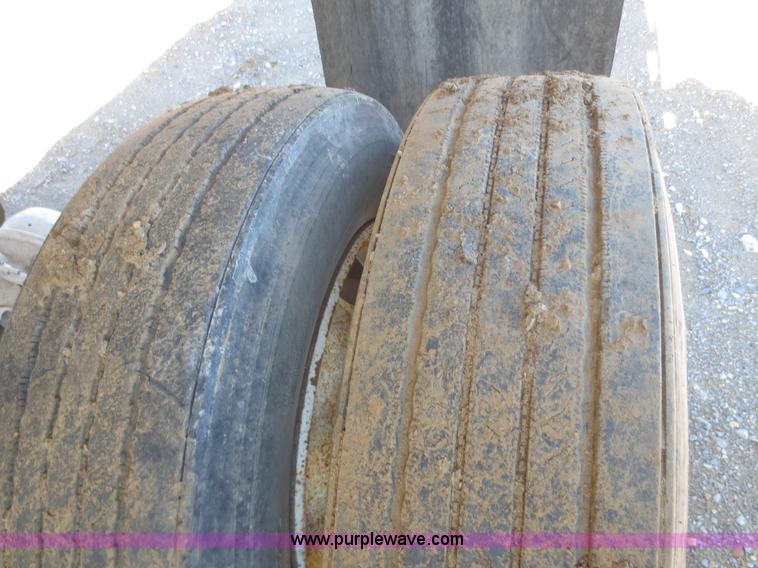 image for item F6648 2000 CPS 32' end dump trailer