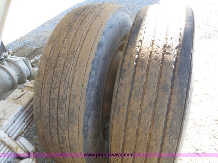 image for item F6648 2000 CPS 32' end dump trailer