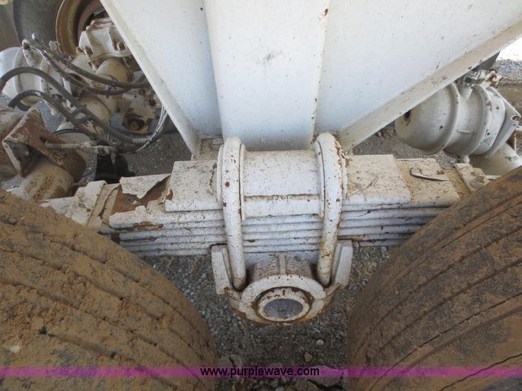 image for item F6648 2000 CPS 32' end dump trailer