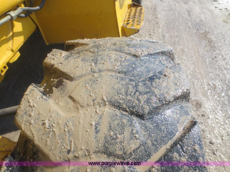 image for item F6753 2003 Komatsu 150 utility backhoe