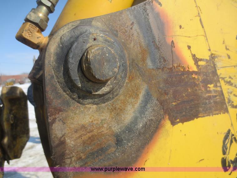 image for item F6753 2003 Komatsu 150 utility backhoe