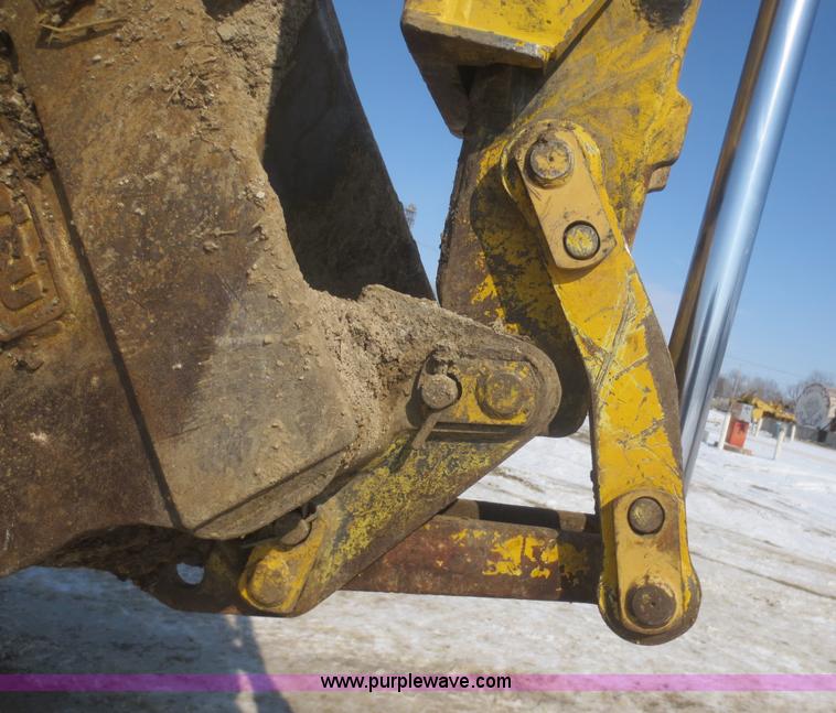image for item F6753 2003 Komatsu 150 utility backhoe