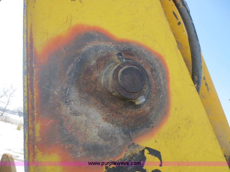 image for item F6753 2003 Komatsu 150 utility backhoe