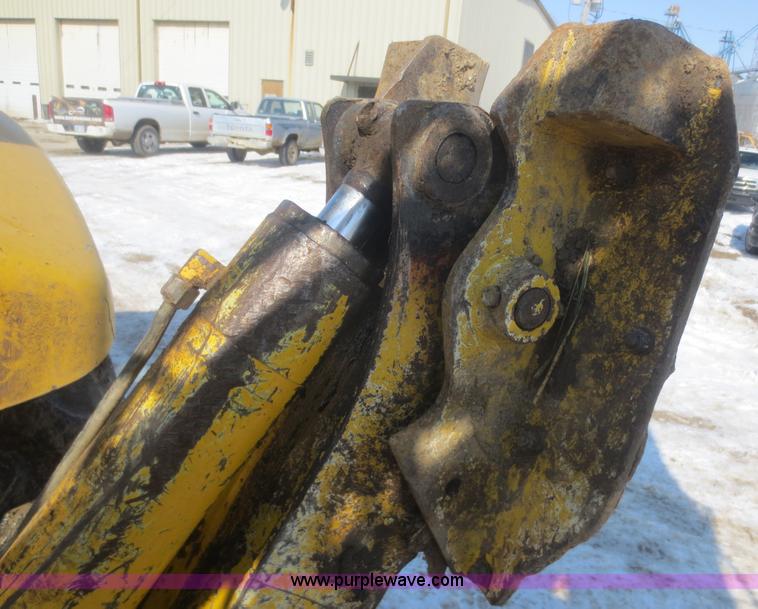 image for item F6753 2003 Komatsu 150 utility backhoe