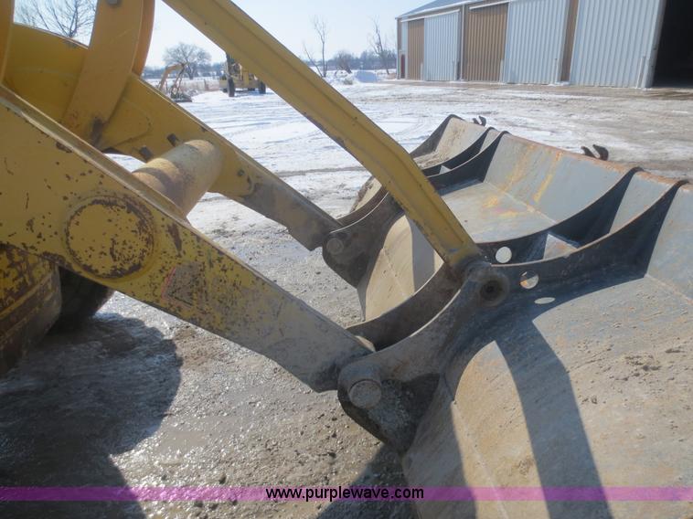 image for item F6753 2003 Komatsu 150 utility backhoe