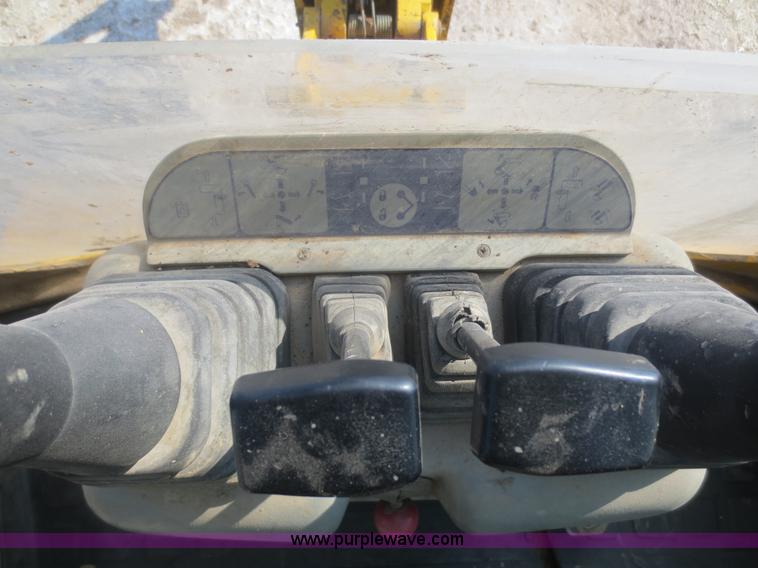 image for item F6753 2003 Komatsu 150 utility backhoe