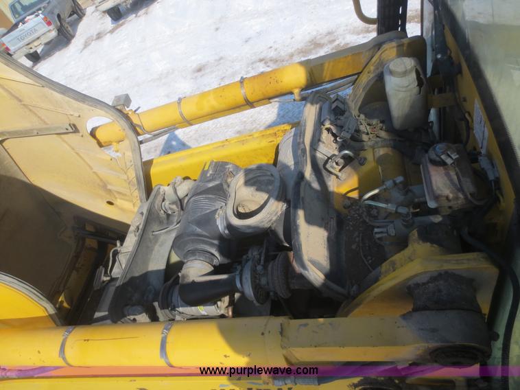 image for item F6753 2003 Komatsu 150 utility backhoe