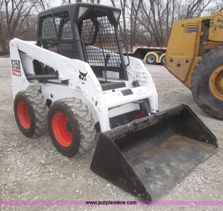 image for item F7230 2007 Bobcat S150 skid steer