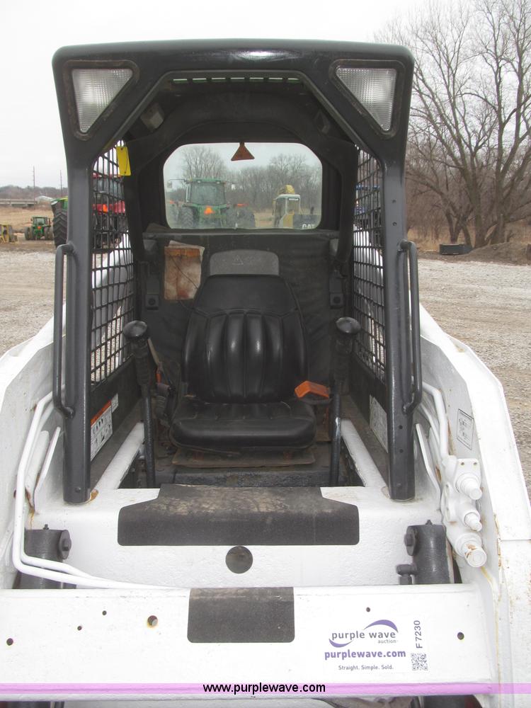 image for item F7230 2007 Bobcat S150 skid steer