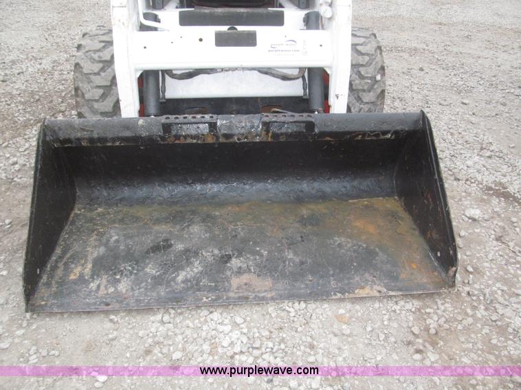 image for item F7230 2007 Bobcat S150 skid steer